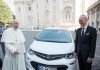 Papa Francisc Opel Ampera-e